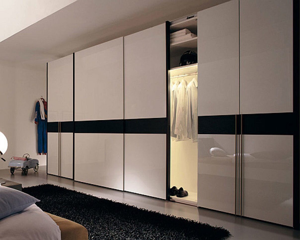 Шкаф купе Sliding-Door Wardrobe